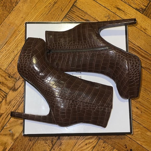 Guess Women Dressy BOOTIES - Picture 4 of 6